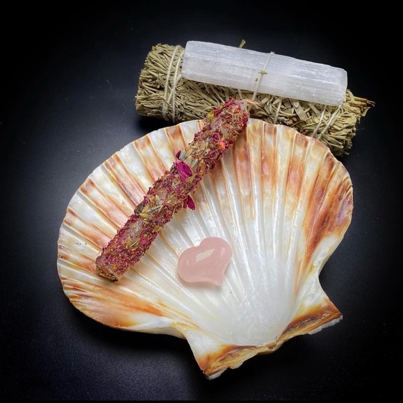 Just a little witchy shop with little witchy things! - Picture 5 of 12